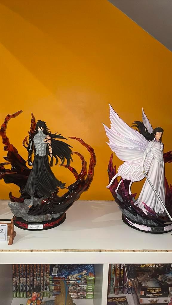 Bleach Clouds Studio Aizen en Ichigo-figuur, Antiek en Kunst, Kunst | Designobjecten, Ophalen