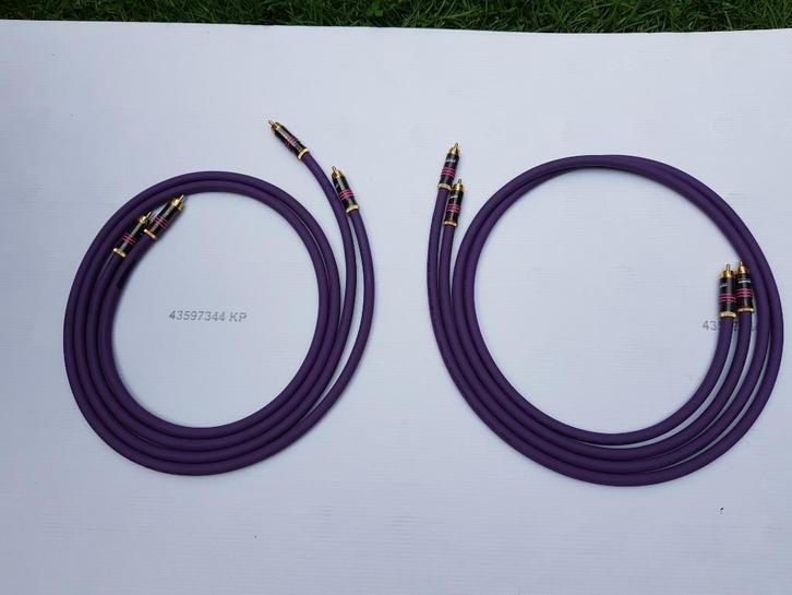 Oelbach NF 214 RCA - 4 stuks !!, Audio, Tv en Foto, Audiokabels en Televisiekabels, Zo goed als nieuw, Minder dan 2 meter, Ophalen