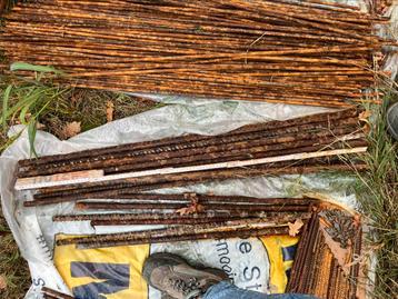 Dikkere draadstangen beton ijzers 10 stuks 1 meter, Tuin en Terras, Ophalen, Zo goed als nieuw