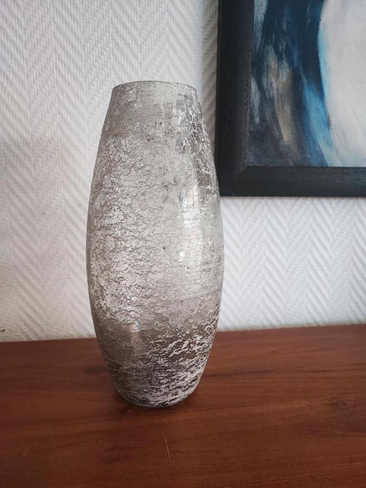 zilverkleurige vaas 28 cm hoog, Huis en Inrichting, Woonaccessoires | Vazen, Gebruikt, Ophalen of Verzenden
