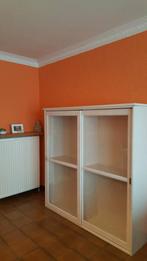 Vitrinekast met schuifdeuren en leggers, Huis en Inrichting, Ophalen, 150 tot 200 cm, Landelijk, Minder dan 25 cm