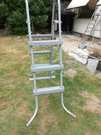 Zwembad trap, Ophalen, Zo goed als nieuw, Ladder