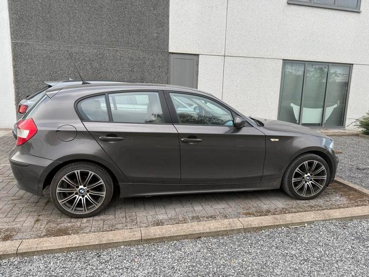 Bmw 118 d, Auto's, BMW, Particulier, 1 Reeks, Diesel, Handgeschakeld, Bruin, Leder, Achterwielaandrijving, Ophalen
