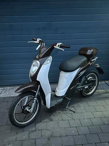 Elektrische Scooter | A klassen | Project | Goede staat  beschikbaar voor biedingen