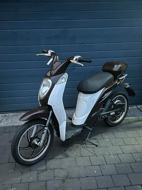 Elektrische Scooter | A klassen | Project | Goede staat, Fietsen en Brommers, Brommers | Overige merken, Zo goed als nieuw, Klasse A (25 km/u)