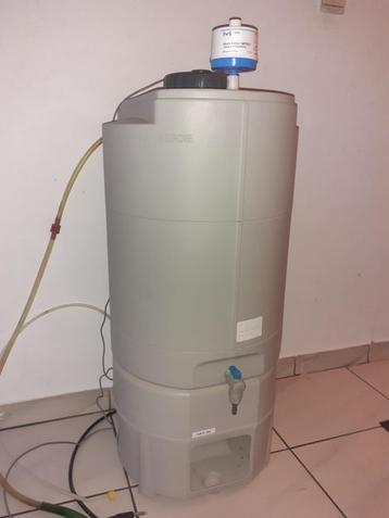 Merck Millipore 60 liter PE tank beschikbaar voor biedingen