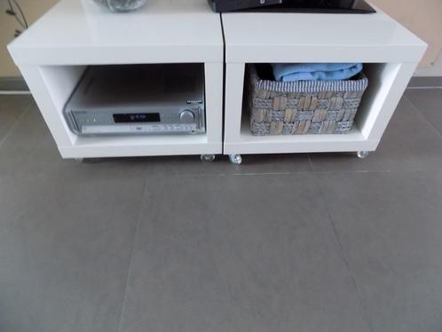 2 Ikea bijzettafeltjes, Huis en Inrichting, Tafels | Bijzettafels, Gebruikt, Vierkant, 45 tot 60 cm, 55 tot 75 cm, Hout, Ophalen