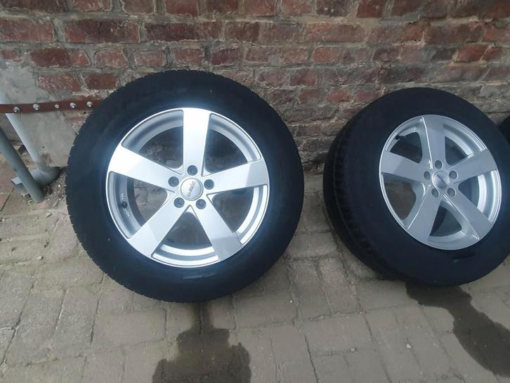 Velgen met winterbanden., Auto-onderdelen, Banden en Velgen, Band(en), Winterbanden, Ophalen