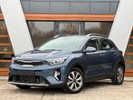 Kia Stonic '24 - AUTOMAAT/ NAVI/ CAMERA/15000KM, Auto's, Kia, Stof, Euro 6, Blauw, 5 zetels