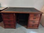 Groot klassiek Engels bureau, Ophalen