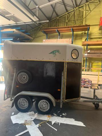 Trailer te koop in goede staat beschikbaar voor biedingen