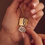 Vergulde nekhanger enveloppe, Ophalen of Verzenden, Nieuw, Goud, Met hanger