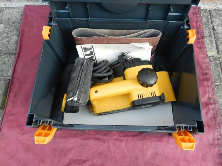 DeWalt DW 431 Bandschuurmachine, Doe-het-zelf en Bouw, Gereedschap | Schuurmachines, Zo goed als nieuw, Bandschuurmachine, Ophalen