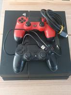 PS4 met 2 controllers en 2 games, Ophalen of Verzenden, Gebruikt