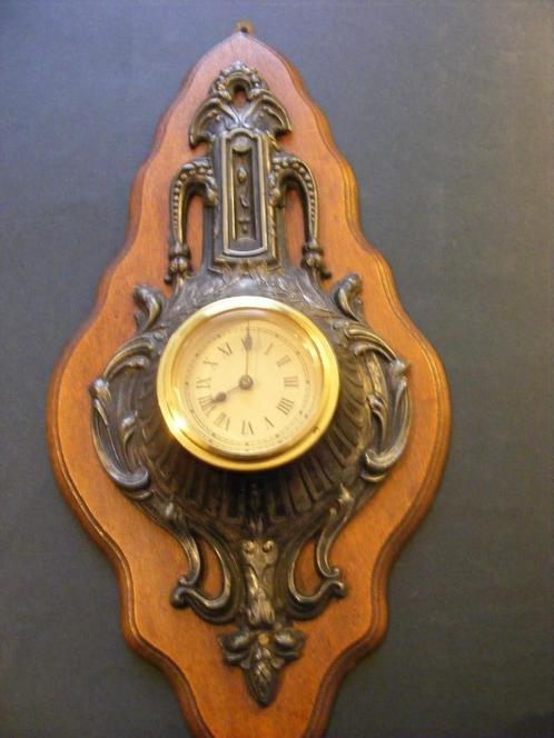 Belle horloge murale ancienne, Antiquités & Art, Antiquités | Horloges, Enlèvement ou Envoi