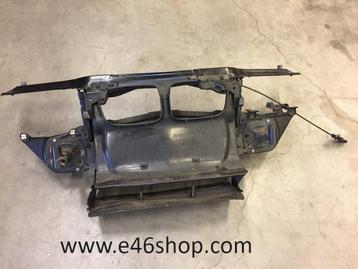 Voorfront BMW E46 met luchtinlaat en kabel beschikbaar voor biedingen