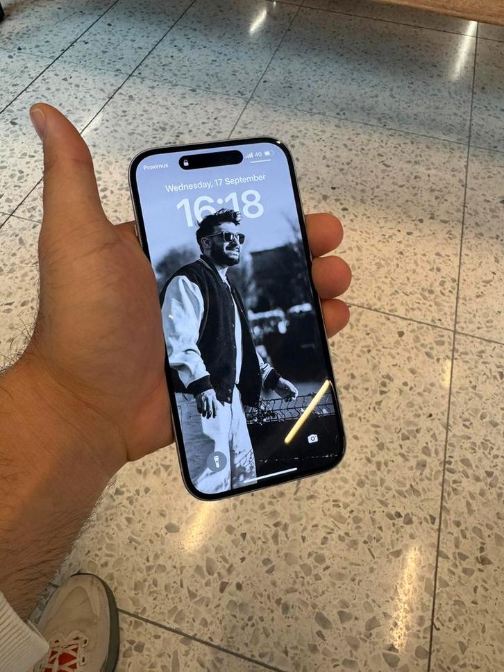 iphone 15 128gb bluaw, Telecommunicatie, Mobiele telefoons | Hoesjes en Screenprotectors | Apple iPhone, Zo goed als nieuw, Hoesje of Tasje