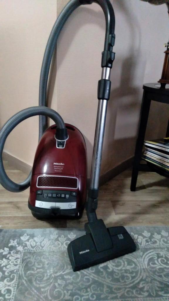 Miele C3 stofzuiger, Elektronische apparatuur, Stofzuigers, Stofzuiger