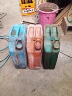 jerrycans van het leger, Ophalen