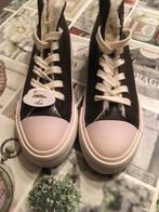 Nieuwe warme donkerbruine sneakers Mt: 37, Kleding | Dames, Schoenen, Bruin, Primark, Nieuw, Ophalen of Verzenden