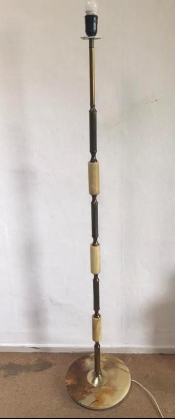 Vintage Onyx Messing Marmer Vloerlamp beschikbaar voor biedingen