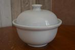 Porseleinen pot met deksel wit doorsnee 18 cm, Huis en Inrichting, Gebruikt, Ophalen of Verzenden, Kom(men), Effen