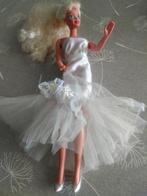 Barbie mariée 1966-1976 cheveux frisés, Ophalen of Verzenden, Pop