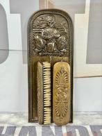 Antiek 1920-1930 borstelrek Volendam Latoen koper borstels, Antiek en Kunst, Ophalen of Verzenden
