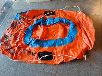 Rubberboot beschikbaar voor biedingen