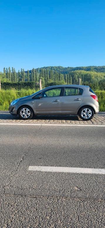 Opel Corsa 2011 * Gekeurd * Navigatie * Euro 5, Auto's, Opel, Voorwielaandrijving, Euro 5, Stof, Zwart