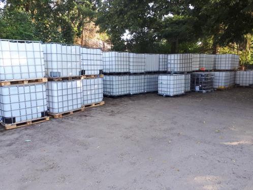 Watervaten op plastieken pallet , ibc containers 1000L, Tuin en Terras, Regentonnen, Zo goed als nieuw, Ophalen