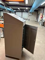 Secretaire , opberg kast met sleutels ,, Huis en Inrichting, Ophalen, Gebruikt, Vintage