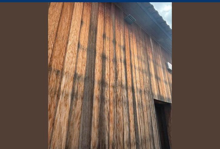 Gevelbedekking/ bekleding hout 130 vierkante meter, Doe-het-zelf en Bouw, Hout en Planken, Gebruikt, Plank, Overige houtsoorten