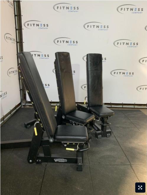 Adjustable Bench Pure Strength | Technogym | bank | bench |, Sport en Fitness, Fitnessmaterialen, Gebruikt, Armen, Benen, Borst