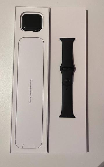 Apple Watch Series SE 1 (2020) GPS 40 mm beschikbaar voor biedingen