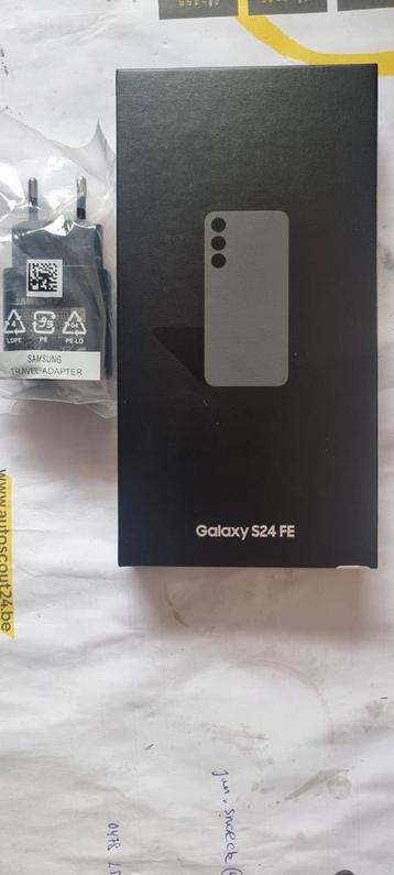 Samsung Galaxy S24 FE - Graphite/Gris