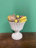 Antiek keramieke beeld fruitkorf, Ophalen
