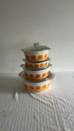 Vintage kookpotten/ovenset, Huis en Inrichting, Ophalen, Gebruikt, Overige materialen, Pannenset