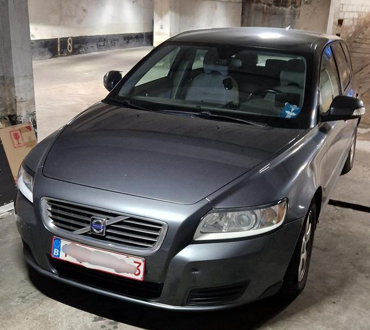 Volvo V50 in goed staat.voor export of te herstellen, Auto's, Volvo, Particulier, V50, ABS, Adaptieve lichten, Airconditioning