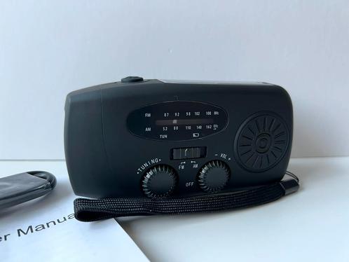 Noodradio met Powerbank, Zaklamp en Zonnepaneel Zwart NIEUW, Audio, Tv en Foto, Radio's, Nieuw, Radio, Ophalen of Verzenden