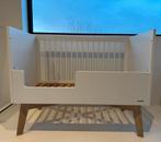 Kidsmill Sixties baby- en meegroeibed 60x120 met matras, Kinderen en Baby's, Ophalen, Zo goed als nieuw, Ledikant