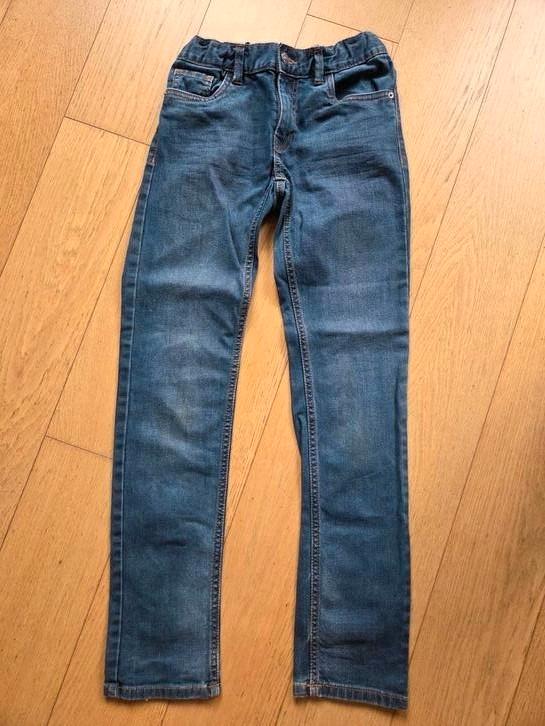 Donkerblauwe jeansbroek maat 158, Kinderen en Baby's, Kinderkleding | Maat 158, Gebruikt, Jongen, Broek, Ophalen of Verzenden