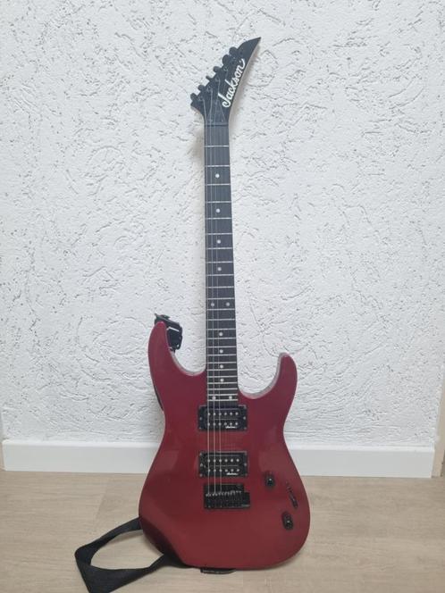 Jackson JS12 Dinky Metallic Red - elektrische gitaar, Muziek en Instrumenten, Snaarinstrumenten | Gitaren | Elektrisch, Gebruikt