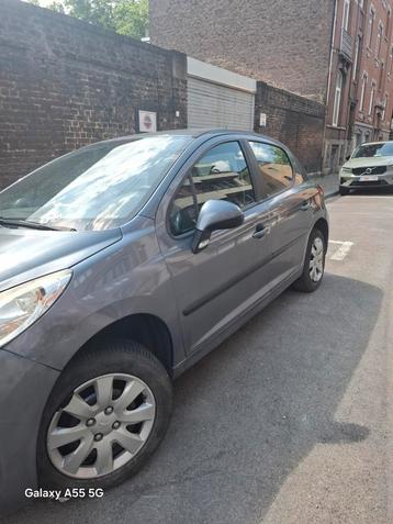 207 accidentée à vendre, Autos, Peugeot, Achat, Particulier, Essence