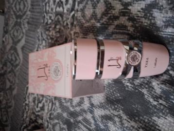 Parfum yara latifa 100ml, Enlèvement, Comme neuf