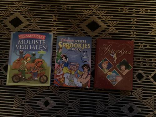 Sprookjes boeken (Disney en Sesamstraat), Boeken, Sprookjes en Fabels, Zo goed als nieuw, Ophalen