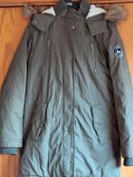 Kaki winterjas met kap. Maat XS.  Merk SORA, Kleding | Dames, Grote Maten, Sora, Ophalen of Verzenden, Jas of Mantel, Gedragen