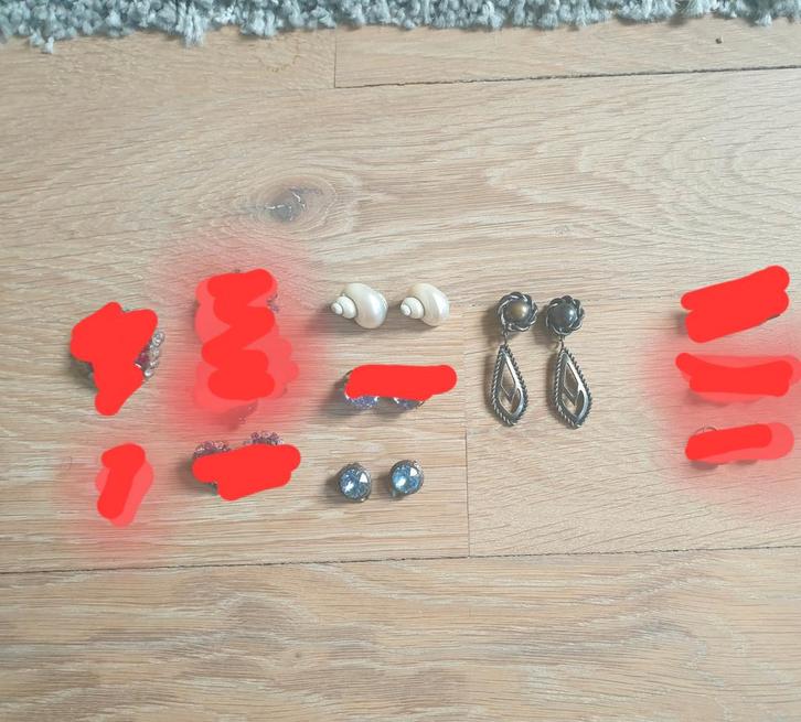 Oude juwelen: oorbellen en broche, Handtassen en Accessoires, Oorbellen, Ophalen of Verzenden