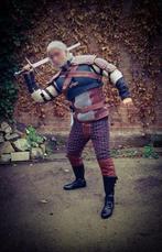 Cosplay/Costume de Geralt (The Witcher), Ophalen, Gedragen