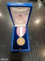 MONACO: Médaille du Travail, écrin aux armes de Louis II, Ophalen